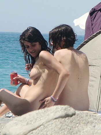 Nude Girls on the Beach - 227 - Part 1 - Photo 23
