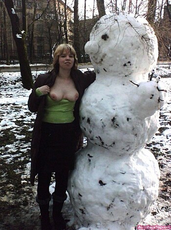 Russia In The Winter Busty Babes - Photo 14