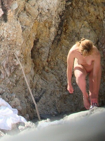 Nude Girls on the Beach - 227 - Part 2 - Photo 25