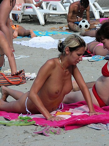 Topless Girls on the Beach -  011 - Photo 23