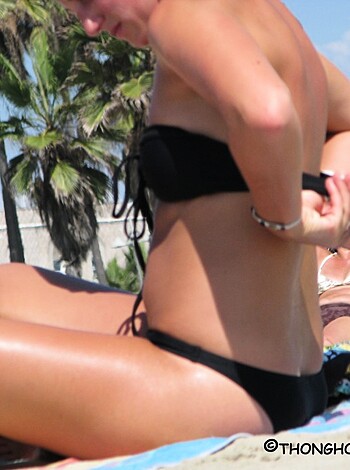 Topless Girls on the Beach - 069 - Part 3 - Photo 21