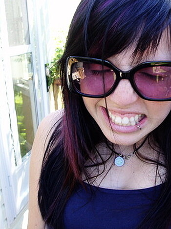 ASSorted Solo or in-action mostly teens - Photo 25