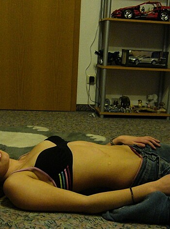 ASSorted Solo or in-action mostly teens - Photo 407