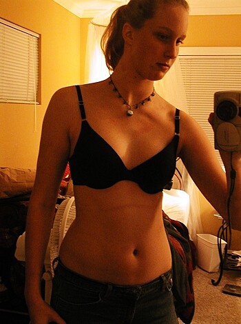 ASSorted Solo or in-action mostly teens - Photo 471
