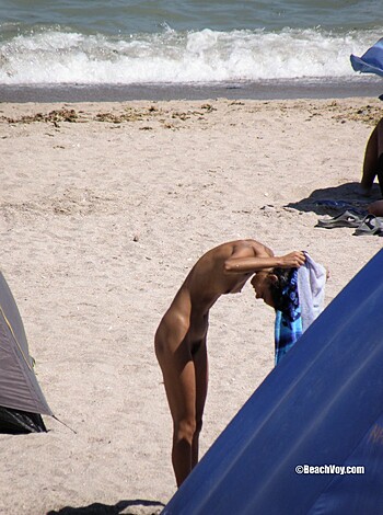 Nude Girls on the Beach - 100 - Photo 24