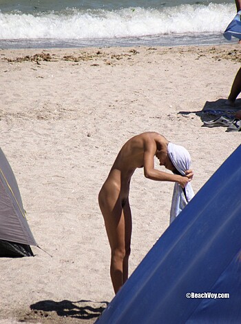 Nude Girls on the Beach - 100 - Photo 26
