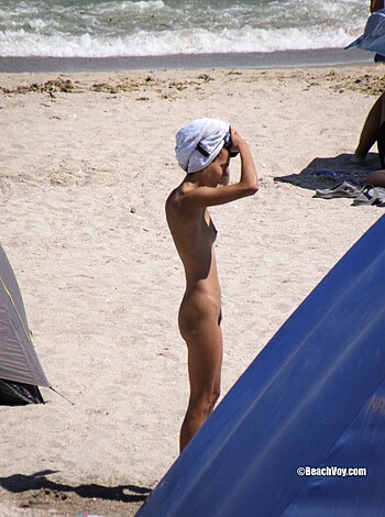 Nude Girls on the Beach - 100 - Photo 27