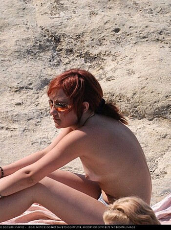 Topless Girls on the Beach - 020 - Part 2 - Photo 5