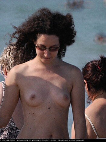 Topless Girls on the Beach - 020 - Part 2 - Photo 18