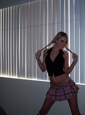 Cute Blonde amateur - Photo 31
