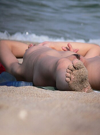  Nude Girls on the Beach - 330 - Part 1  - Photo 36
