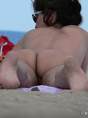 Nude Girls on the Beach - 324 - Photo 29