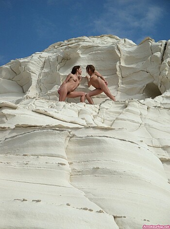 Hot Milf Outdoor Nude Pics - Photo 29