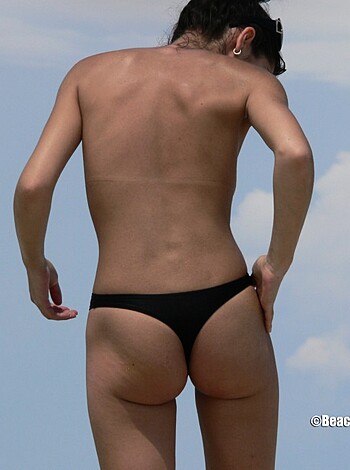 Topless Girls on the Beach - 227 - Photo 6
