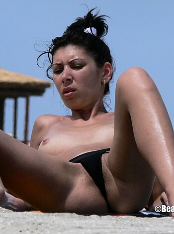 Topless Girls on the Beach - 227 - Photo 35