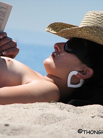 Topless Girls on the Beach - 068 - Part 1 - Photo 26