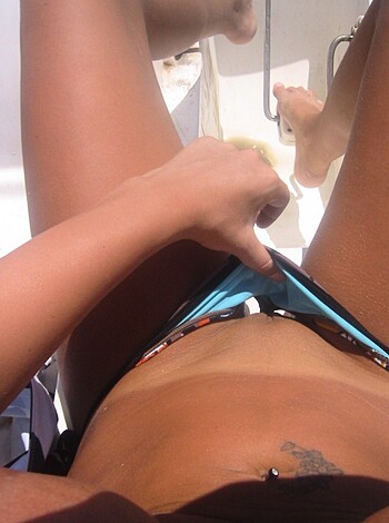 Topless Girls on the Beach - 043 - Photo 17