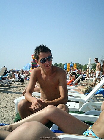 Topless Girls on the Beach - 043 - Photo 26