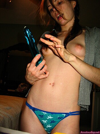 Attractive Girl Puts A Dildo In Her Slimy Cunt - Photo 14