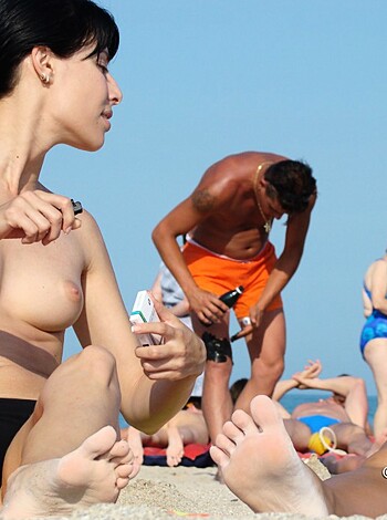 Topless Girls on the Beach - 083 - Part 2 - Photo 23