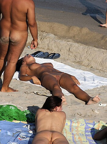 Nude Girls on the Beach - 212 - Photo 40