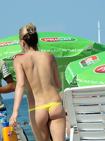 Topless Girls on the Beach - 097 - Part 2 - Photo 20