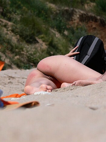 Nude Girls on the Beach - 392 - Photo 13