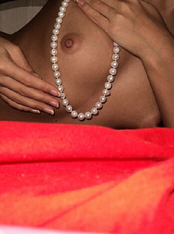 "Bare-tailed milf with titties and pearl palm."