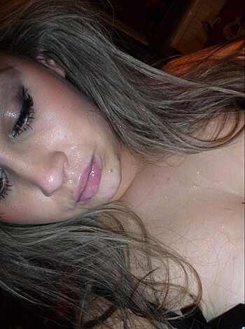 Vulgar description: "This bitch is trying to look cute with her fucking duck face."