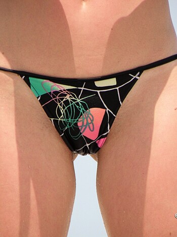  Topless Girls on the Beach - 187 - Photo 26