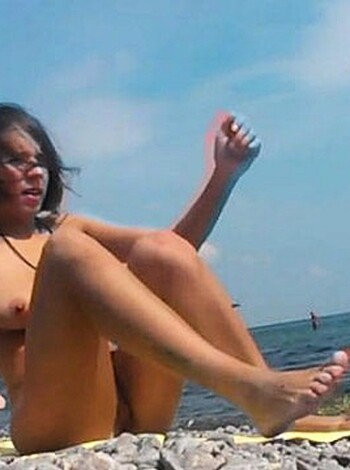 beachgirls 3 - Photo 11