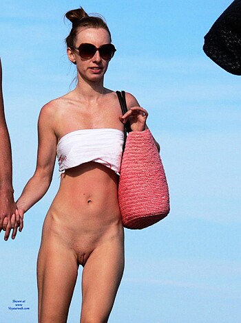 beachgirls 3 - Photo 37