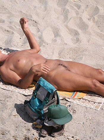 Nude Girls on the Beach - 253 - Photo 11