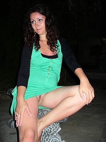 140131 - Upskirt - Photo 18