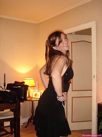 Mature Blonde Woman  With Gorgeous Body - Photo 25
