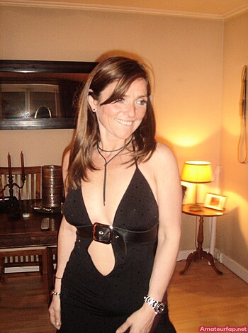 Mature Blonde Woman  With Gorgeous Body - Photo 26