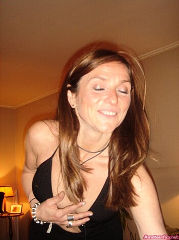 Mature Blonde Woman  With Gorgeous Body - Photo 33