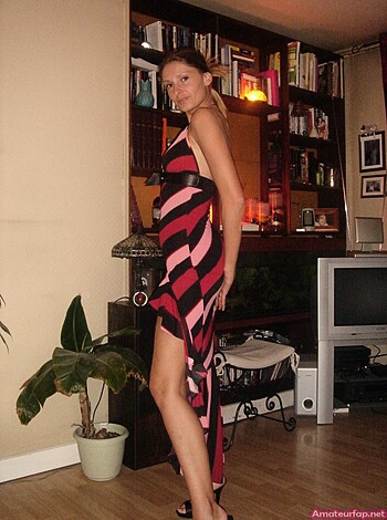 Mature Blonde Woman  With Gorgeous Body - Photo 37