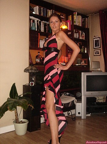Mature Blonde Woman  With Gorgeous Body - Photo 36