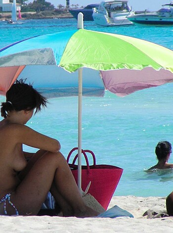 110917 - Lifes A Beach - Photo 4