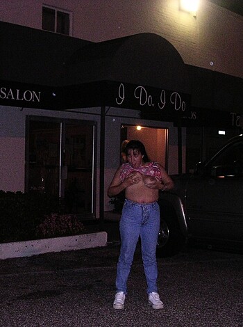 A fucking hot bitch with tits out and a salon, getting her hair done at night.