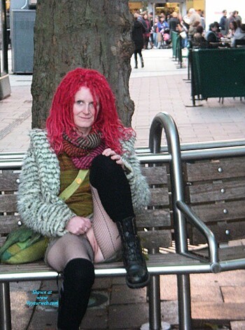 A hot-headed bitch is chillin' on a fucking bench.