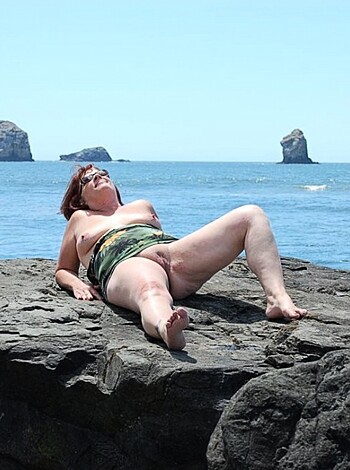 110723 - Lifes A Beach - Photo 9