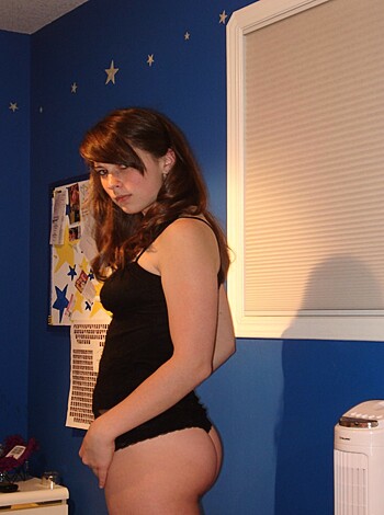 petite chatte - Photo 17