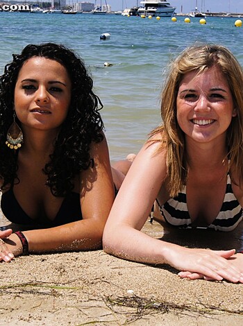 Beach - nic and emma 1 - Photo 16
