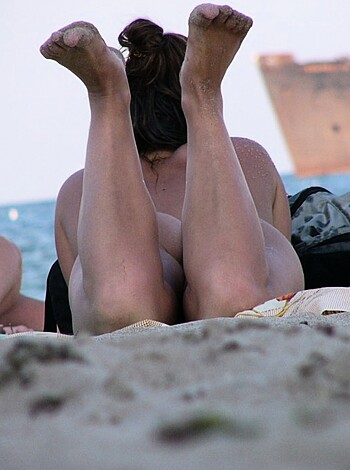 Nude Girls on the Beach - 329 - Part 2 - Photo 32
