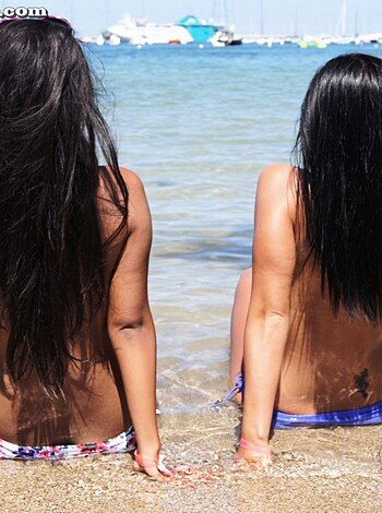 Beach - Danielle and Sasha - Photo 57