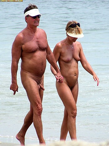 "F**k yeah, you see that shit? It's a f**king hot piece of ass walkin' bare-assed on the f**kin' shore like some f**king porno movie. Look at them titties jigglin', it's so damn sexy I might shoot my load right here."