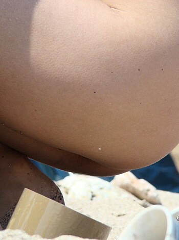 Nude Girls on the Beach - 189 - Photo 33