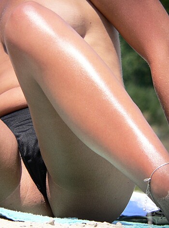 Topless Girls on the Beach - 254 - Photo 24